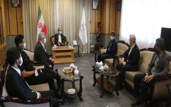 استاندار قم از ورزشکاران پاراالمپیکی استان قم تجلیل کرد استاندار قم از ورزشکاران پاراالمپیکی استان قم تجلیل کرد